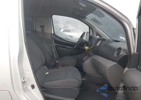 2013 Nissan Nv200 S z USA, uszkodzony, nr VIN 3N6CM0KN6DK692173